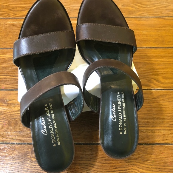 Donald J.Pliner Open Toe Heels - Picture 3 of 10